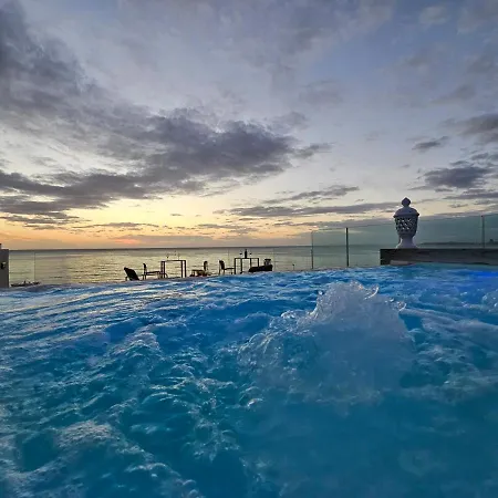 Dune Luxury Roof Pool Wellness * Gallipoli